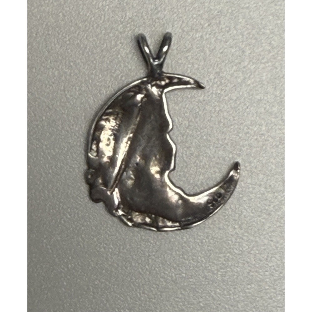 Vintage Sterling Silver Pendant with Girl's Face Hat Crescent Moon Silhouette - Picture 7 of 12